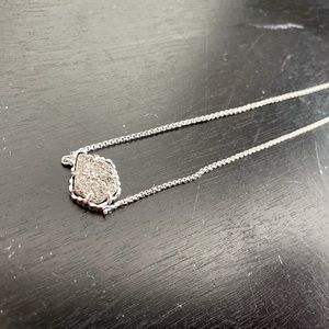 Kendra Scott Tess Silver Pendant Necklace in Silver Drusy